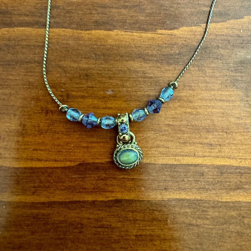 1928 green and purple necklace